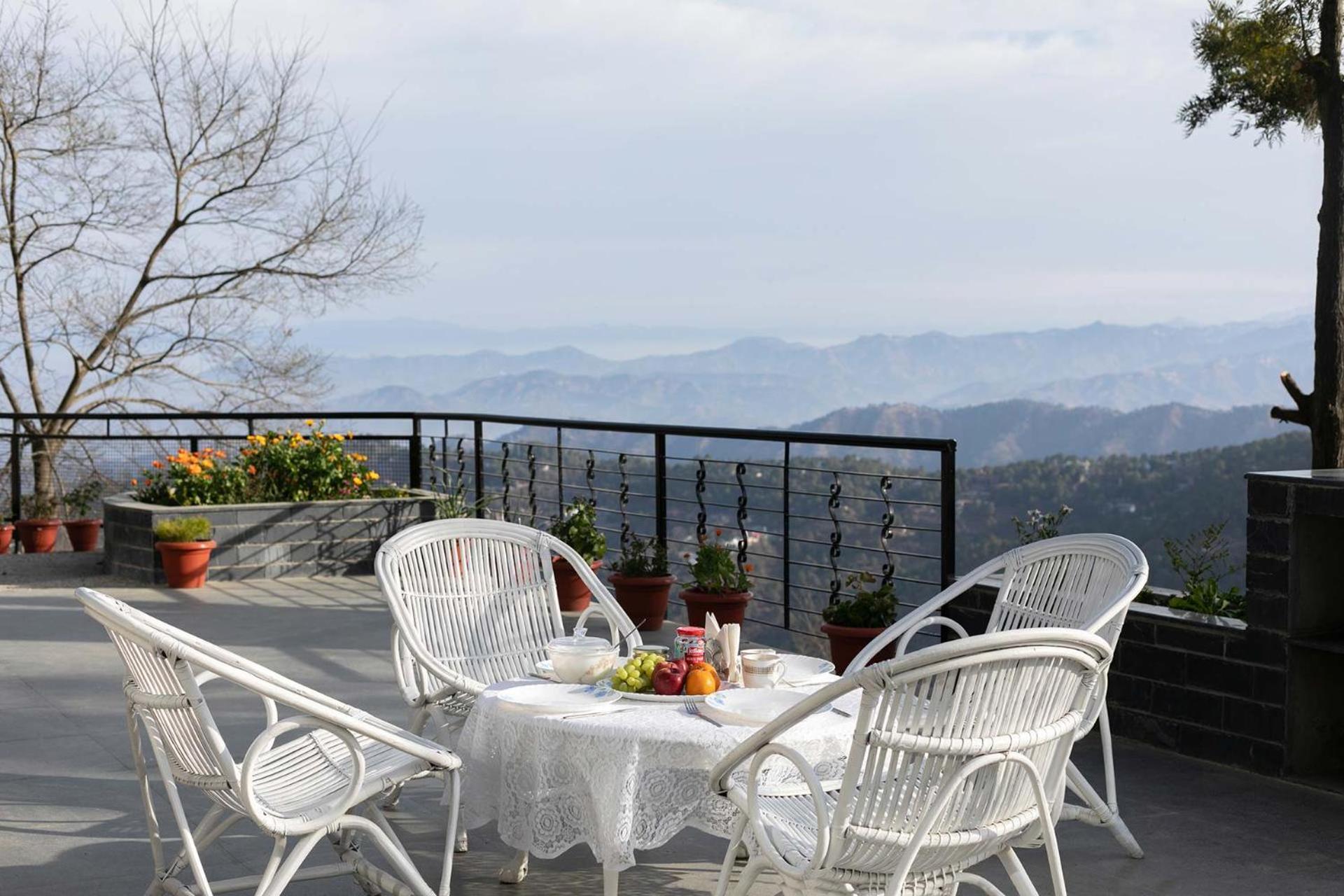 Stayvista At Springfield With Bonfire Kasauli Room photo